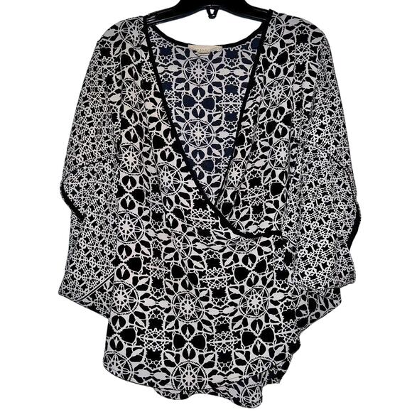 Lovestitch Women's Medium Cross Front Black & White Geometric Print Blouse - Picture 1 of 4